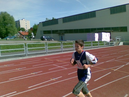 Honza 1000m
