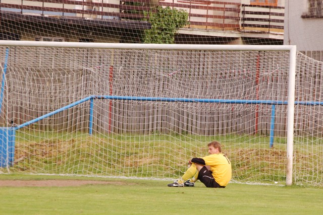 Z utkání KP  Klatovy B - Stříbro   1:3 (15.6.)
Smutný gólman Klatov Jan Herman
