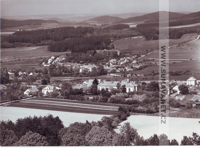 Chudenice od západu 80. léta 20. století, foto Miloslav Semenský
