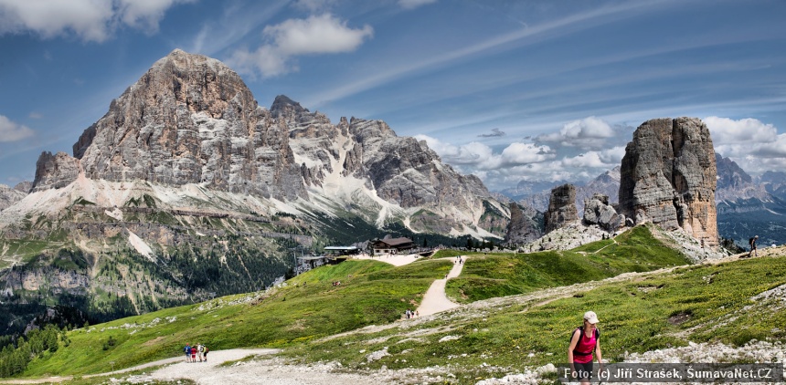 Panorama_Cinque_Torri_a_Tofana_di_Rozes.jpg