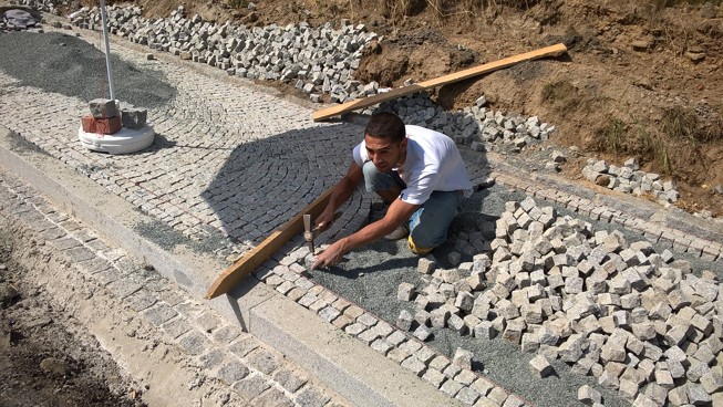 Tou dobou byla téměř 40 stupňů vedra, na sluníčku žádný med
