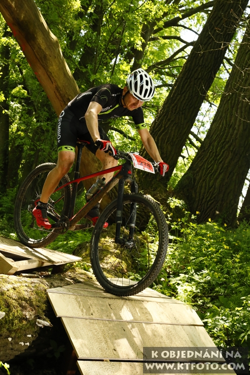 MTB17JK3869.jpg